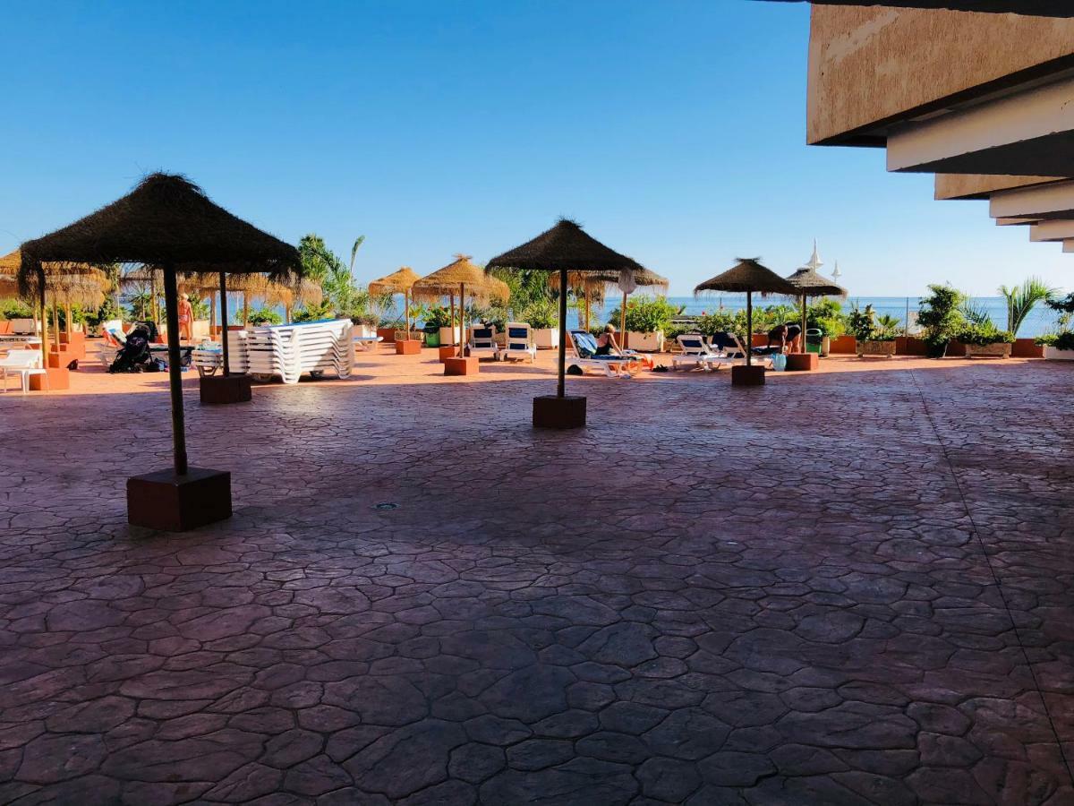 Apartamentos sol y playa Almuñécar Esterno foto